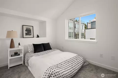 Bedroom - 224 26th Ave E #B, Seattle, WA 98112 photo 3 of 3