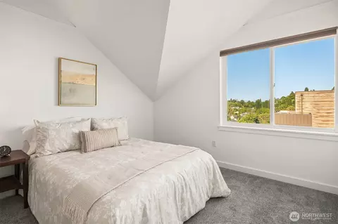 Bedroom - 224 26th Ave E #B, Seattle, WA 98112 photo 1 of 3