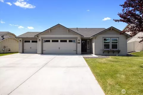 4014 Nitinat Ln, Pasco, WA 99301