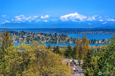 1240 15th Ave E, Seattle, WA 98112