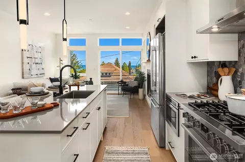 1240 15th Ave E, Seattle, WA 98112 photo 16