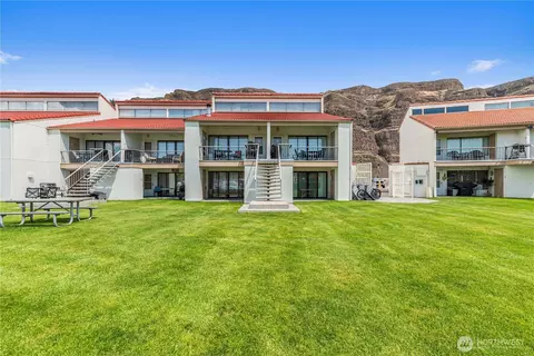 8903 Crescent Bar Rd NW #18, Quincy, WA 98848