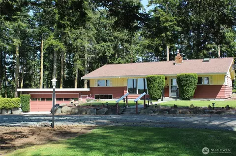 1485 Zylstra Rd, Oak Harbor, WA 98277