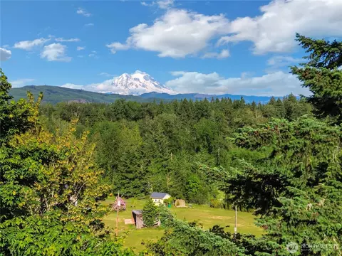 39715 Eatonville Cutoff Rd E, Eatonville, WA 98328