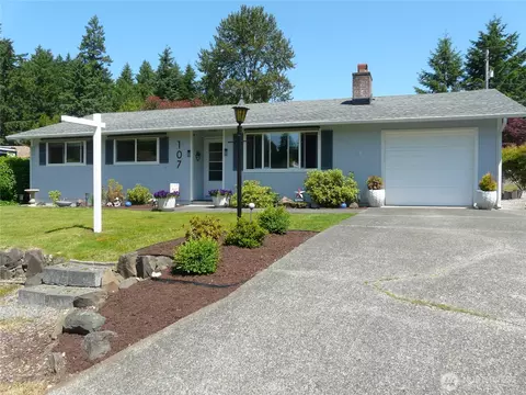 107 Candlewyck Dr W, Lakewood, WA 98499