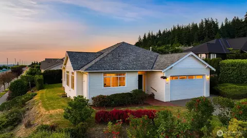 3421 Highfield Ct, Bellingham, WA 98226