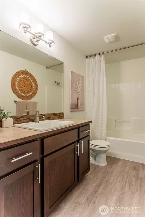 Bath - 2115 201st Pl SE #R-103, Bothell, WA 98012 photo 3 of 3