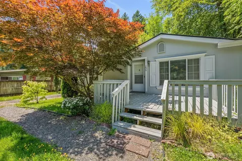 1670 NE Tahuya River Dr, Tahuya, WA 98588