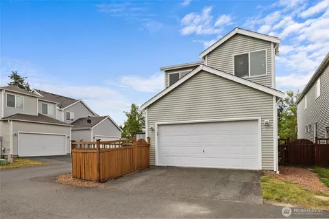 Exterior - 1749 181st St E, Spanaway, WA 98387 photo 5 of 6