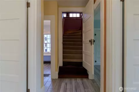 Entry Way - 244 Marcus St, Walla Walla, WA 99362 photo 7 of 7