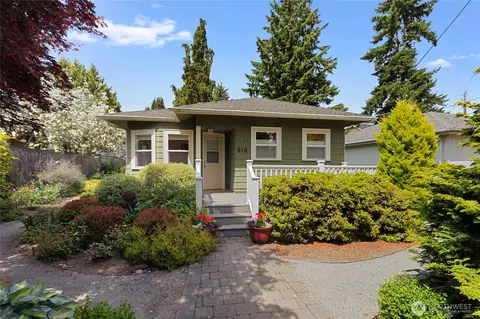 518 N 100th St, Seattle, WA 98133