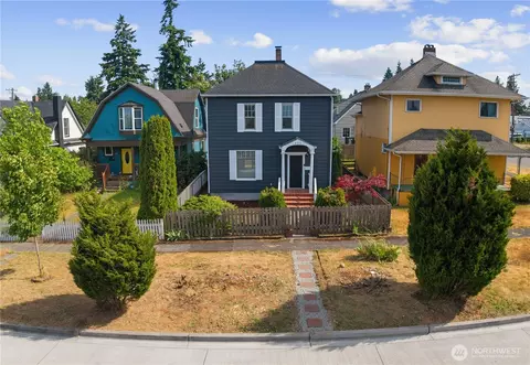 422 S Wright Ave, Tacoma, WA 98418