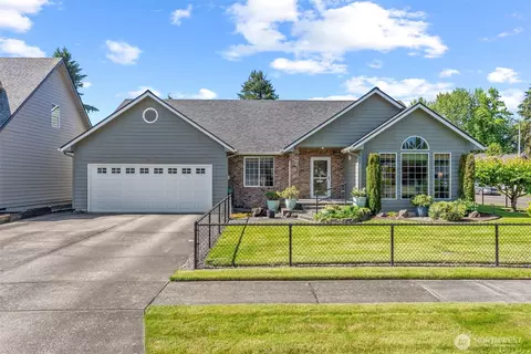 2951 Premiere Pl, Longview, WA 98632