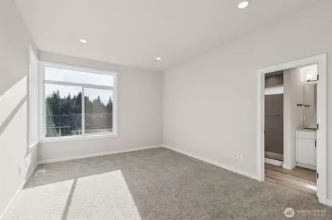 Bedroom - 10821 43rd Ave SE, Everett, WA 98208 photo 4 of 4