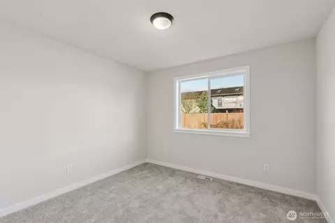 Bedroom - 10821 43rd Ave SE, Everett, WA 98208 photo 3 of 4