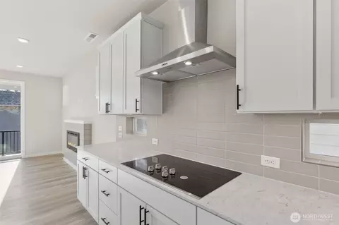 Kitchen - 10821 43rd Ave SE, Everett, WA 98208 photo 1 of 5