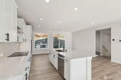Kitchen - 10821 43rd Ave SE, Everett, WA 98208 photo 5 of 5