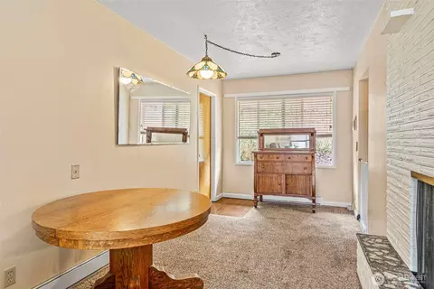 Dining - 2320 Cascade Way, Longview, WA 98632 photo 1 of 1
