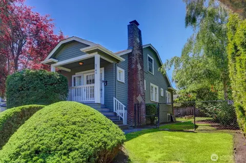 5745 25th Ave NE, Seattle, WA 98105