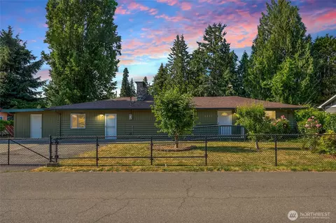 6836 Husky Way SE, Olympia, WA 98503