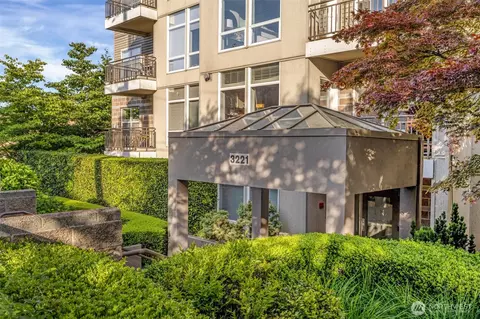 3221 SW Avalon Way #506, Seattle, WA 98126