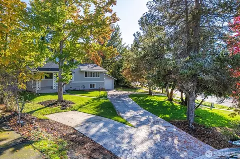 1106 Starling St, Steilacoom, WA 98388