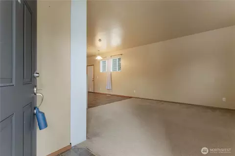 1625 181st St E, Spanaway, WA 98387 photo 3