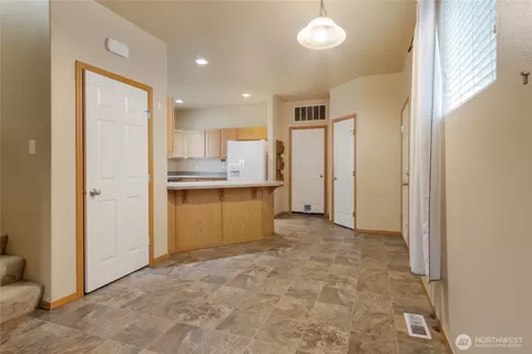 1625 181st St E, Spanaway, WA 98387 photo 7