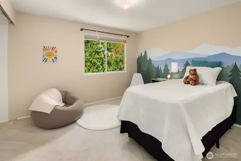 Bedroom - 600 213th St SW, Bothell, WA 98021 photo 3 of 5