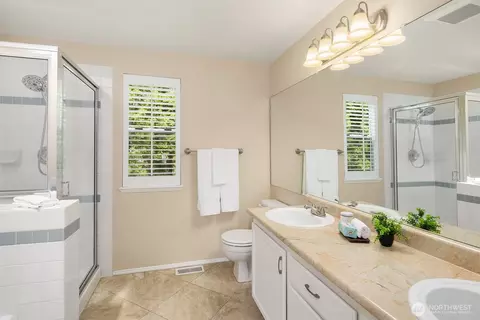 Bath - 600 213th St SW, Bothell, WA 98021 photo 1 of 3