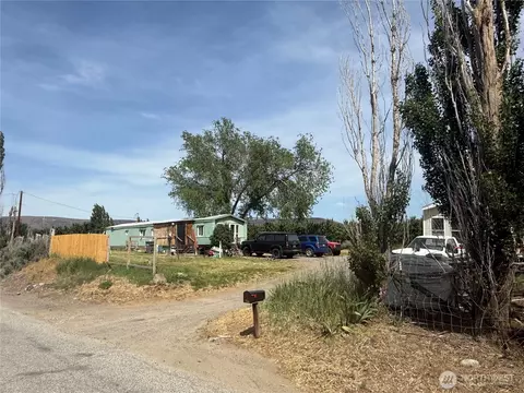 7343 Tarpiscan Rd, Malaga, WA 98828