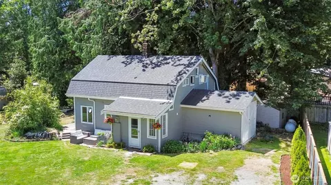 3066 Gold Crescent Ct, Camano Island, WA 98282