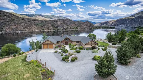 24386 Us Hwy 97, Chelan, WA 98816