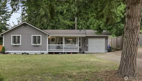 22125 Apollo Dr NE, Poulsbo, WA 98370