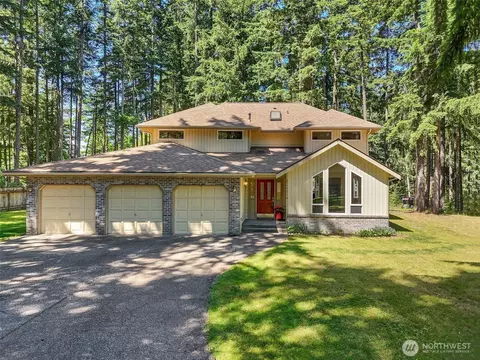 29519 235th Ave SE, Black Diamond, WA 98010