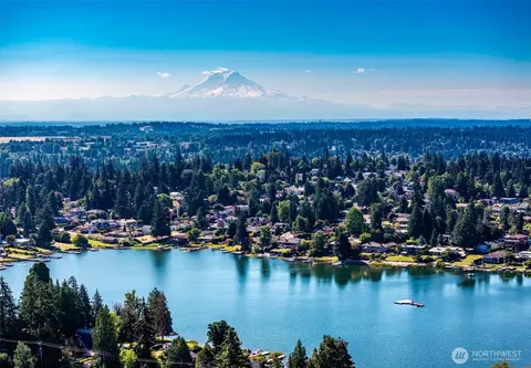 1405 SW 152nd St, Burien, WA 98166