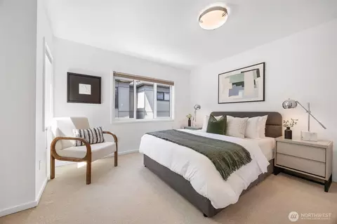 Bedroom - 203 20th Ave E, Seattle, WA 98112 photo 1 of 3