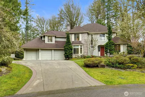 18918 NE 194th St, Woodinville, WA 98077