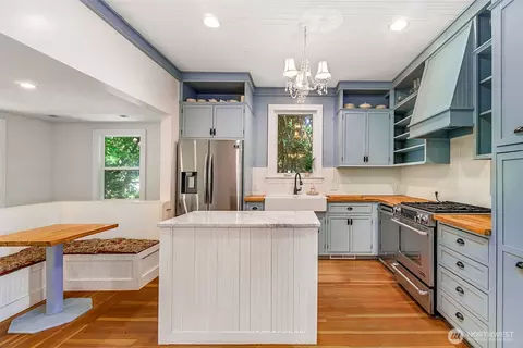 Kitchen - 18803 101st Ave NE, Bothell, WA 98011 photo 1 of 3