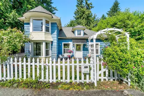 18803 101st Ave NE, Bothell, WA 98011