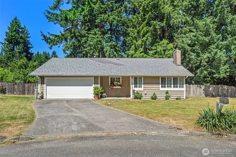 2112 SE Yucca Ct, Port Orchard, WA 98366
