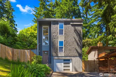 19839 6th Ave NE, Shoreline, WA 98155