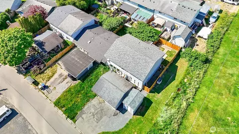 8805 11th St NE, Lake Stevens, WA 98258