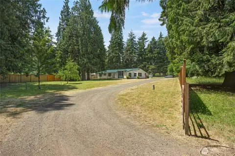1402 Sitterly Pl E, Port Orchard, WA 98366