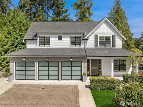 10020 NE 30th Pl, Bellevue, WA 98004