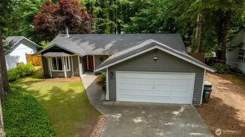 7413 Lucinda Ct SW, Olympia, WA 98512