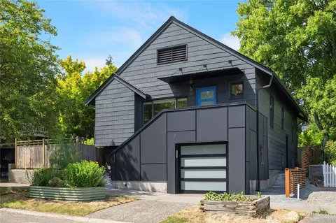 2112 NW 70th St, Seattle, WA 98117