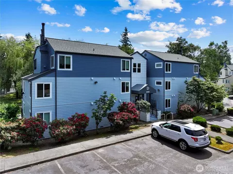 Exterior - 20320 Bothell-everett Hwy #D204, Bothell, WA 98012 photo 2 of 2