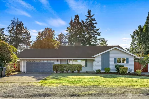 1003 9th St NW, Puyallup, WA 98371
