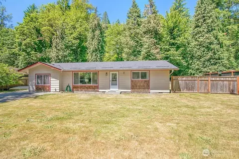 246 Laverne Dr, Kalama, WA 98625